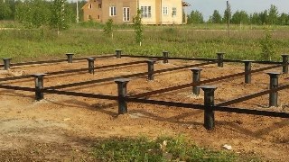 Установка и монтаж - винтовые сваи в Сланцах для свайного фундамента дома. Цена от 2042 руб - видео закручивание